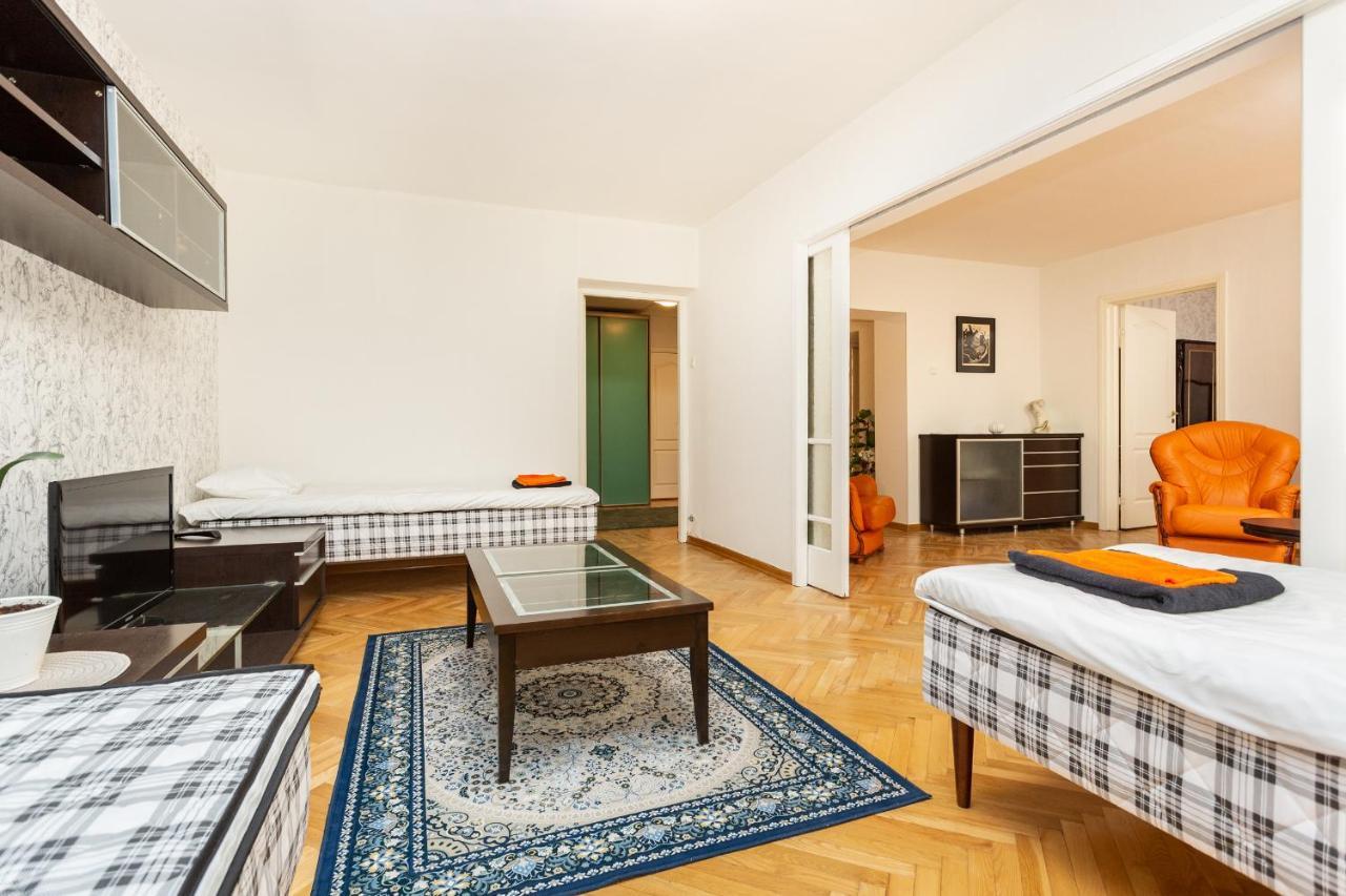 3 Room Central Apartmend 90M2 Parking For One Car Tallin Zewnętrze zdjęcie